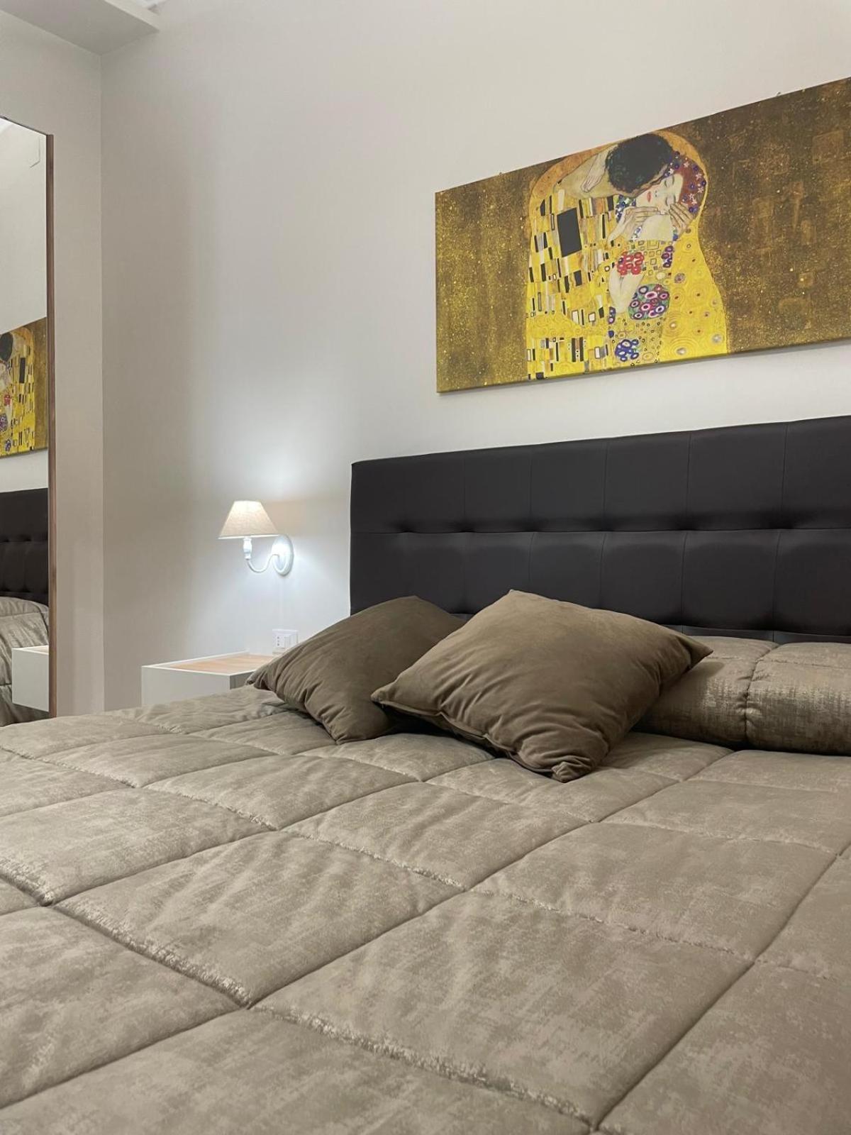 Luxury Apartament'S Celso Palermo Exterior photo